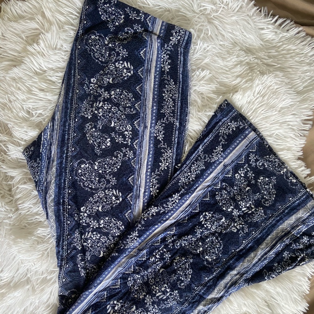 Comfy bellbottom pants